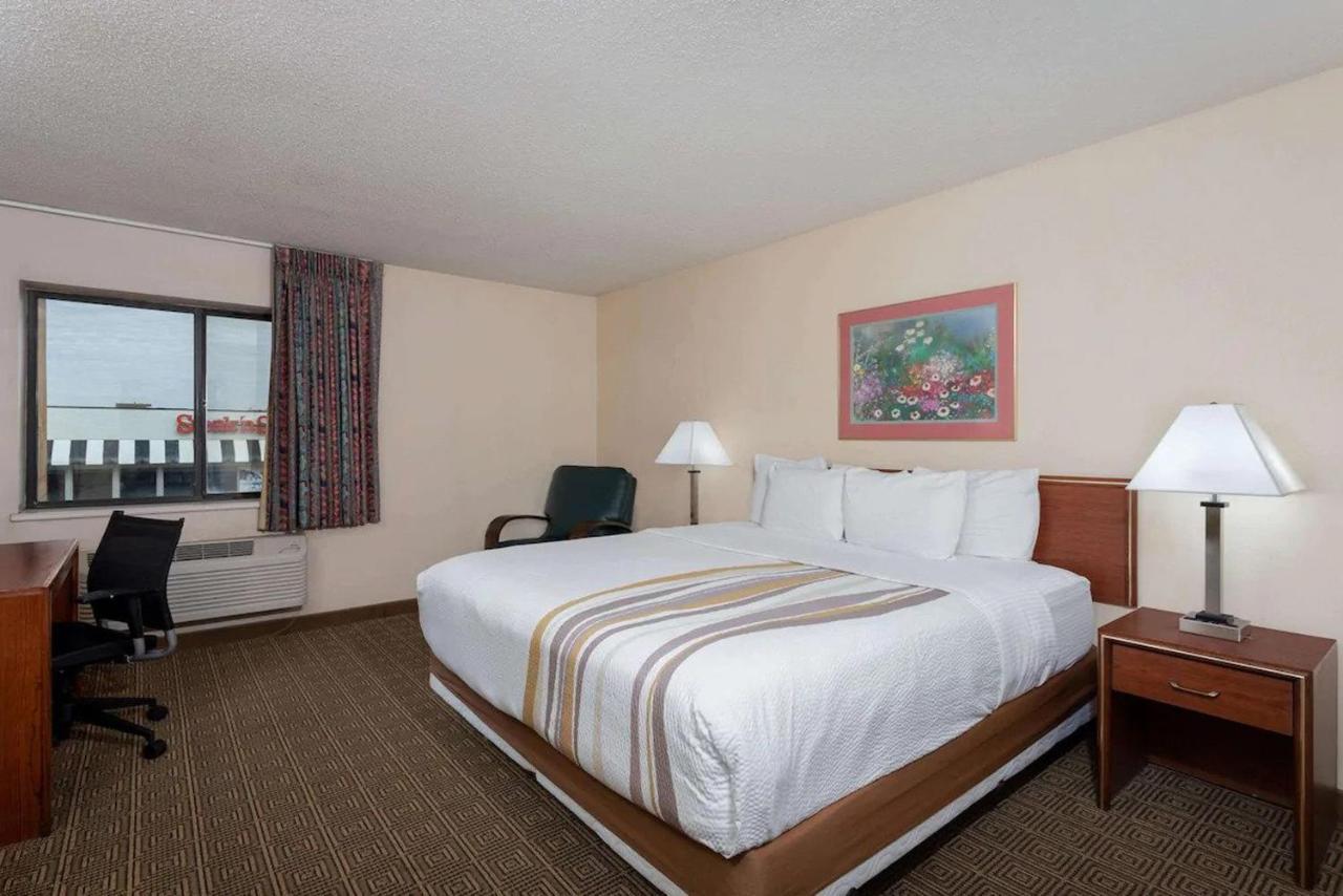 Hotel Norwood & Suites East Post Drive Indianápolis